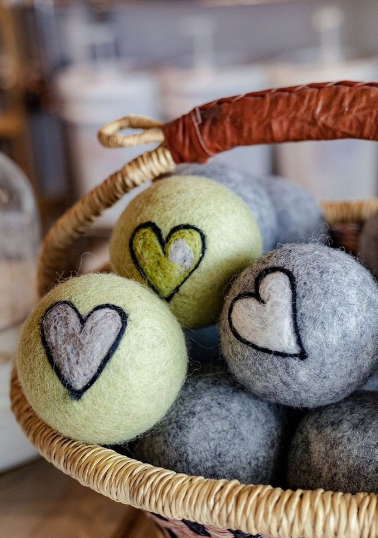 Laundry Soaps & Accessories