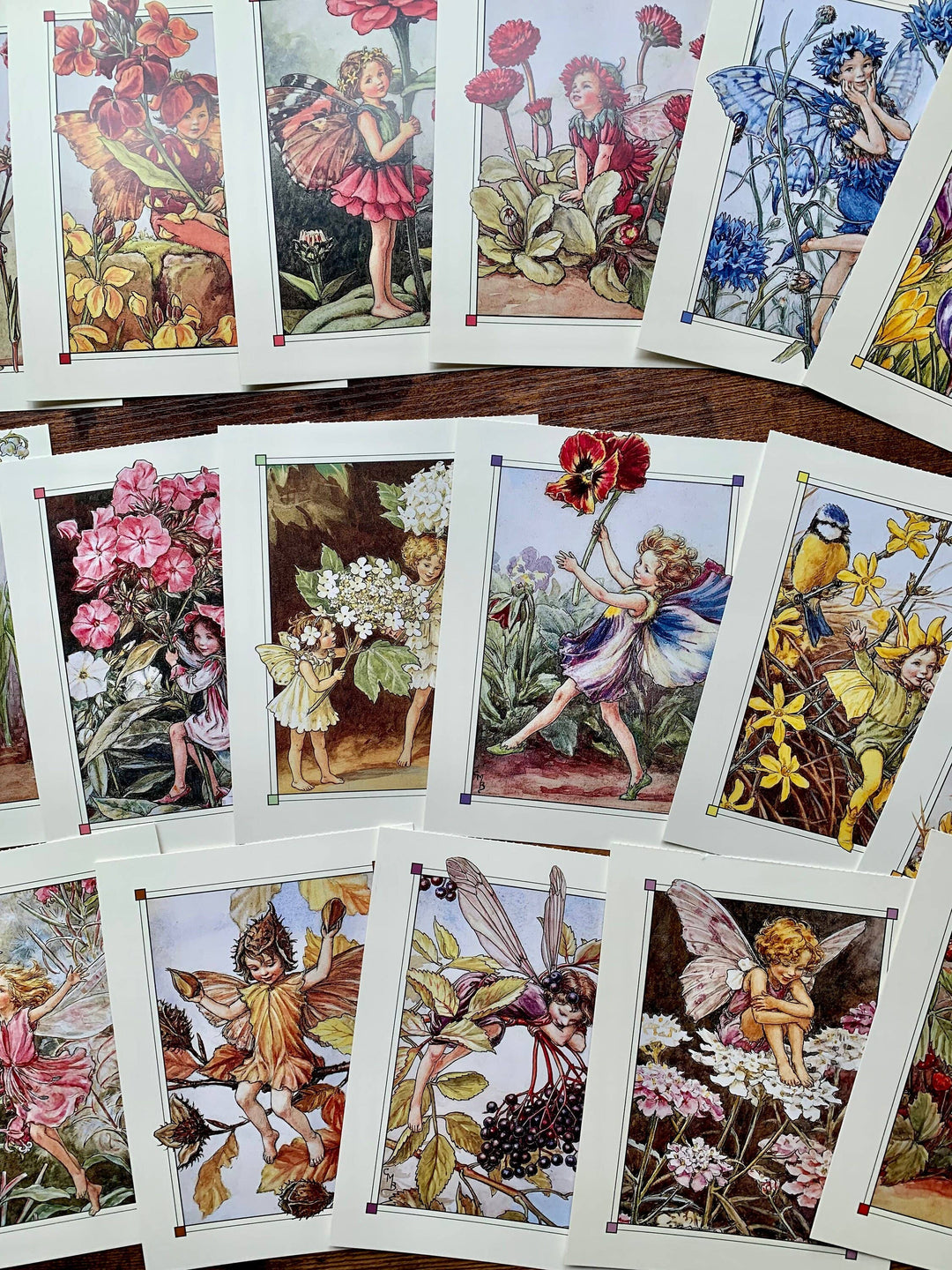 Magnifique Hearts - Flower Fairies Vintage Style Postcard