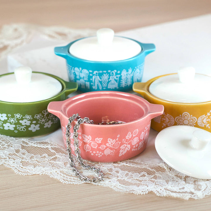 Twinkltoast - Pyrex-Inspired Gooseberry Casserole Ceramic Trinket Box