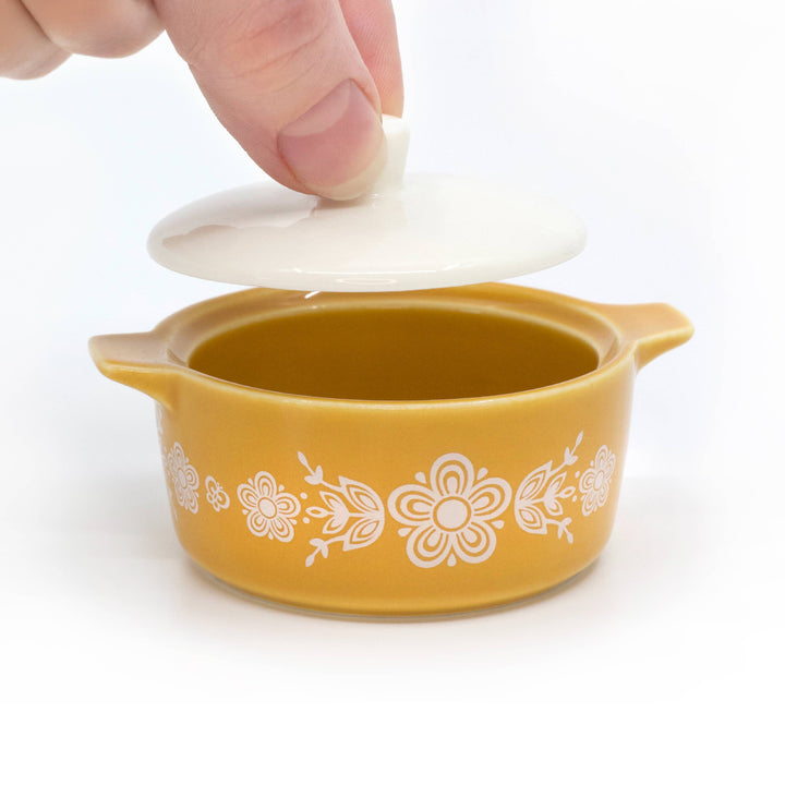 Twinkltoast - Pyrex-Inspired Butterfly Gold Casserole Ceramic Trinket Box