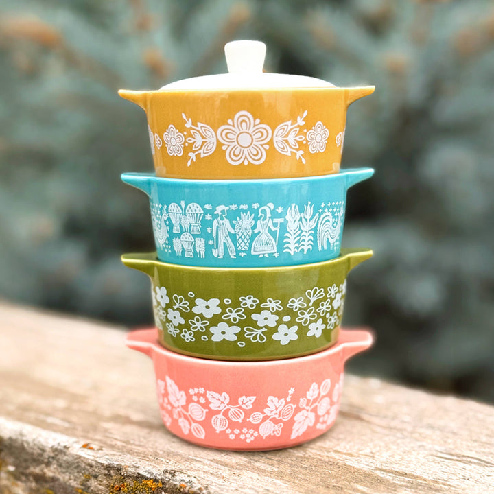 Twinkltoast - Pyrex-Inspired Gooseberry Casserole Ceramic Trinket Box
