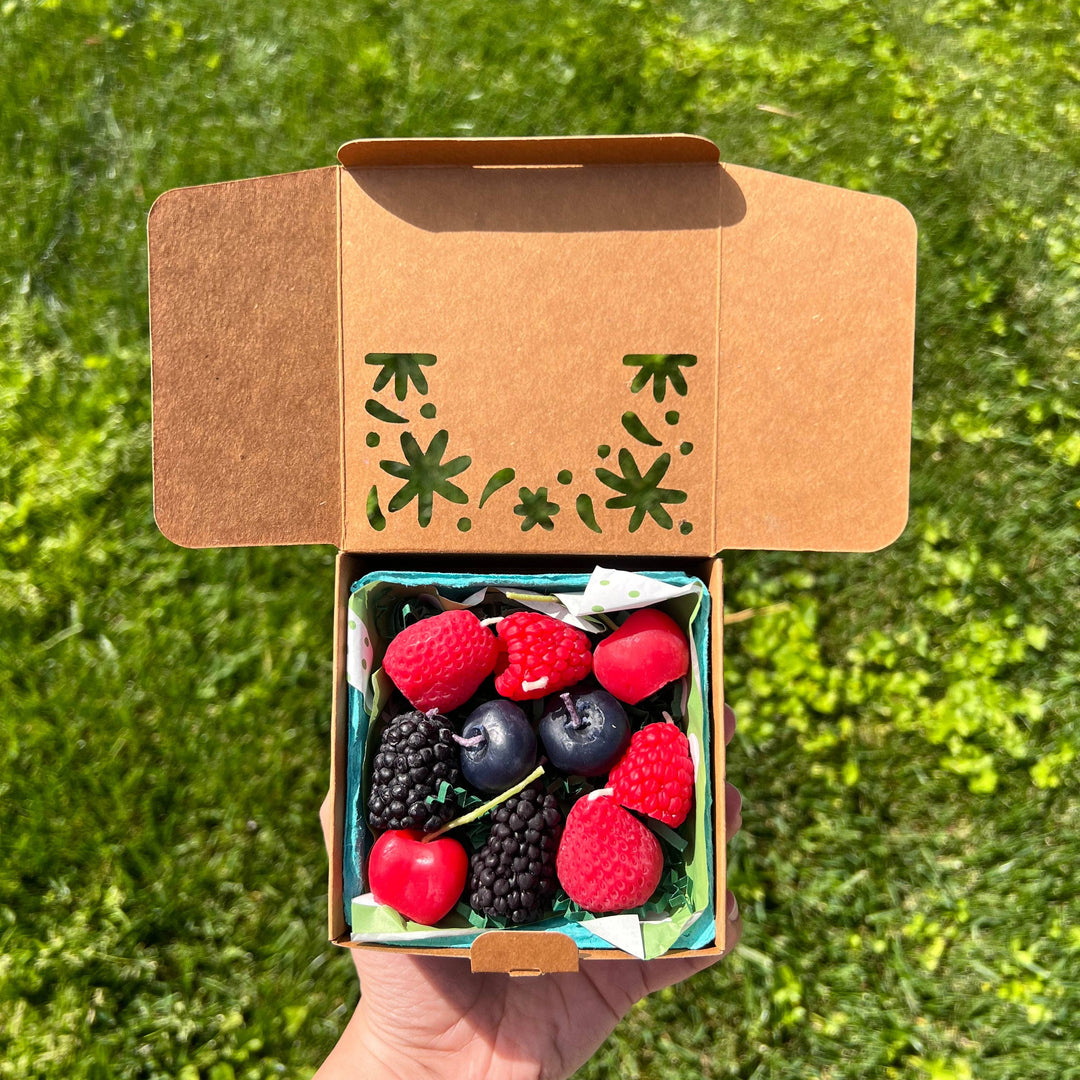 Happy Organics - Blackberry Beeswax Birthday Candles